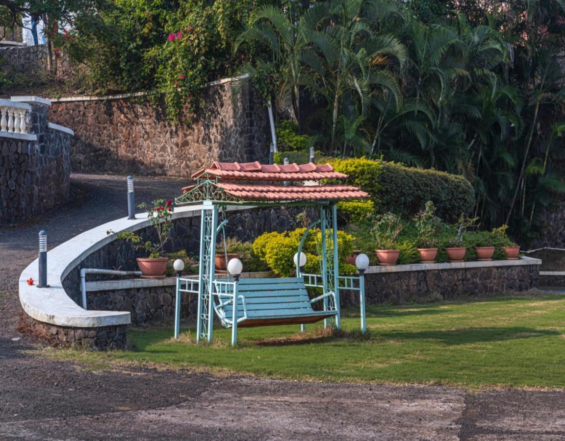 Saffronstays Aurelia, Panchgani - Balinese Villa With Breathtaking Valley Views 外观 照片